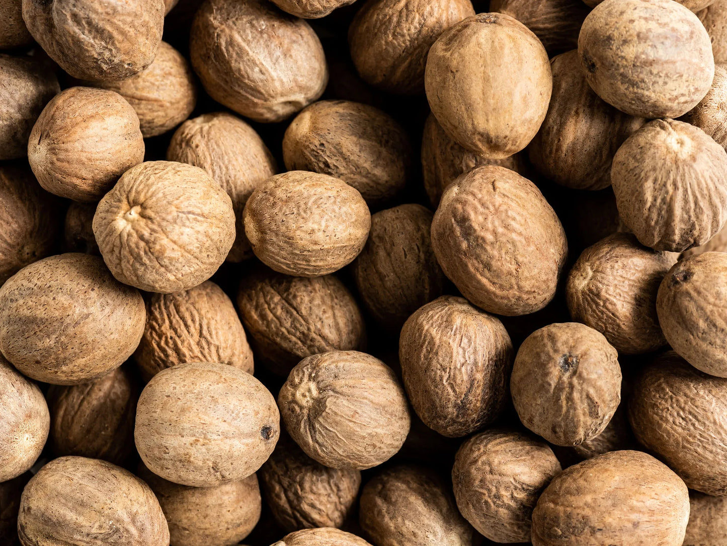 Nutmeg Oil 1L - Premium Myristica Fragrans Pure Essential Oil