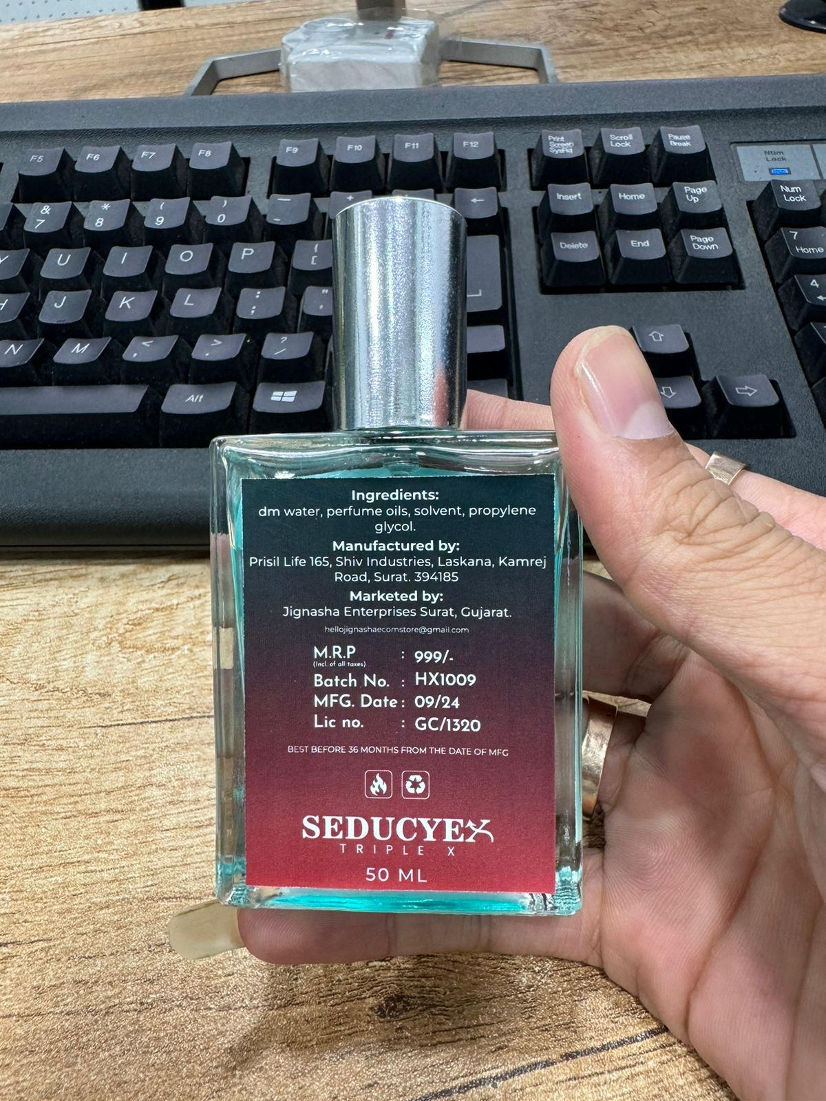 seducye-triplex-extrait-de-parfum-ml-seductive-long-lasting-fragrance-blueberry-botanicals